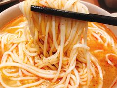 猪肘汤面-亮亮面馆(经六路店)