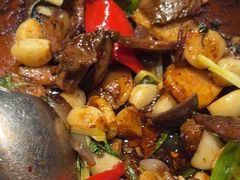 -八府香鸭·啫啫煲(华山路店)