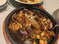 -小船渔村•大连菜•大连焖鱼(黄河路店)