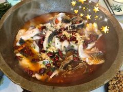 特色石锅鱼-辣出味岳阳特色烧烤·龙虾大排档(砂子塘总店)