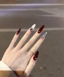 -悦指间美甲美睫