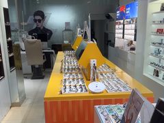 -诺柯视眼镜-蔡司依视路官方工厂店(淞南一店)