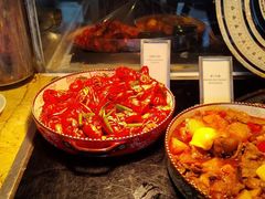-大中华希尔顿酒店-念自助餐·嗨啤·小龙虾