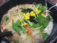 -灵芝妹子海鲜米线(香炉礁山姆店)