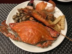 -荣誉国际酒店-云顶旋转餐厅