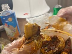 -凤凰路何眼镜香辣蟹(花果园店)