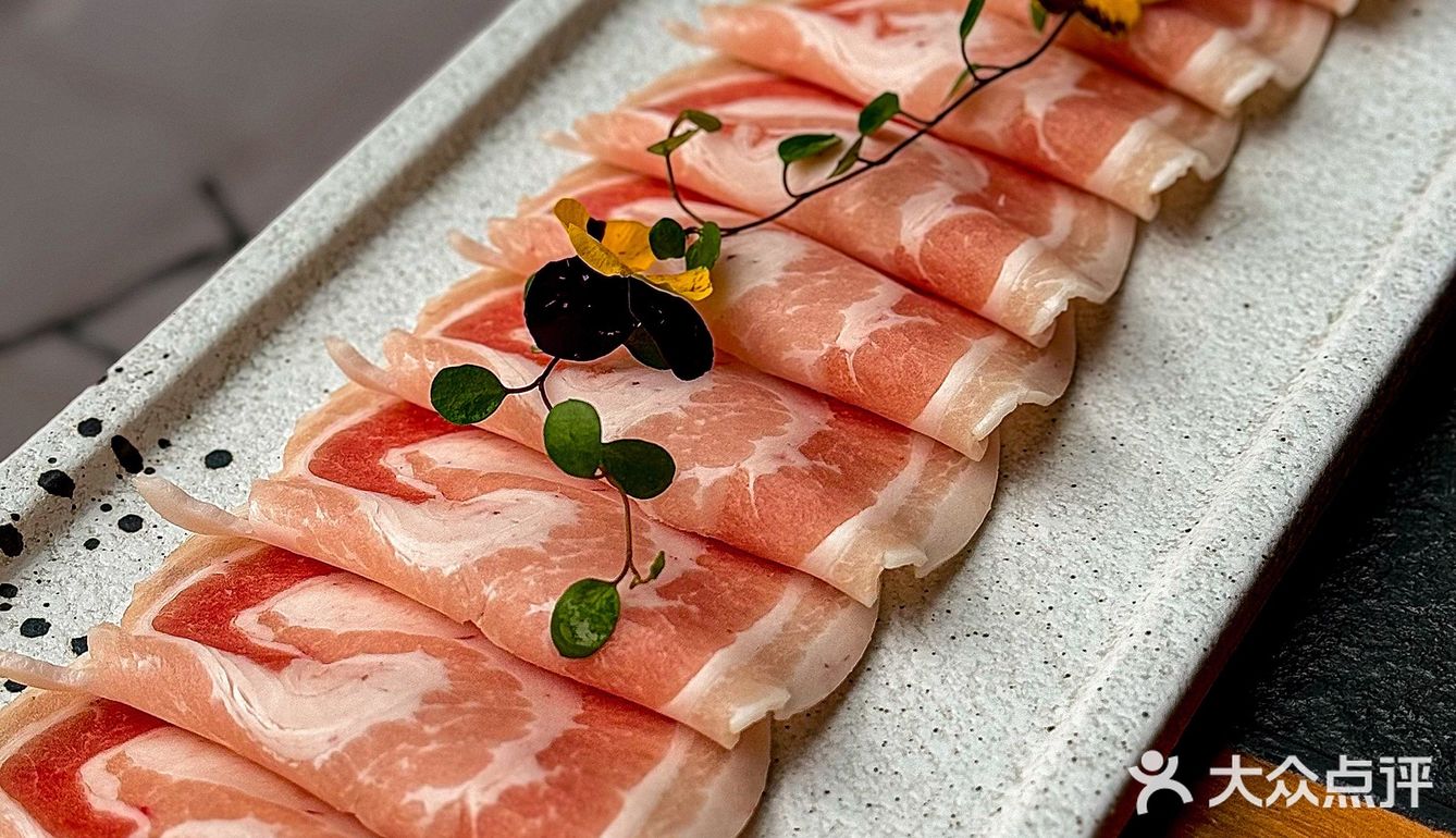 梧桐树下一个人也要吃饱饭！