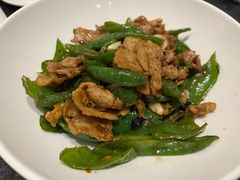 -鱼鲜饭香·招牌汽锅剁椒鱼头王