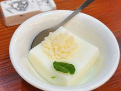 杏仁荷豆腐-堂宴·老厦门私房菜(1988仙岳总店)