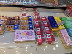 零售区-LanTa蓝塔烘焙(紫荆山卜蜂莲花店)