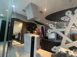 -TOP HAIR SALON