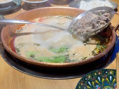 -洱火云南酸菜牛肉火锅(石景山当代商城店)