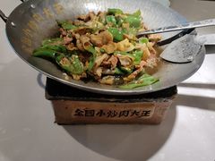 -费大厨辣椒炒肉(万家丽一店)