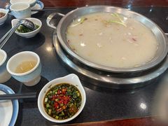 -老来福·非遗酸汤兔(凯旋路店)