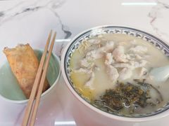 招牌大黄鱼汤面-明呈黄鱼面馆(斜土路店)
