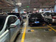 -大润发杨浦店-停车场