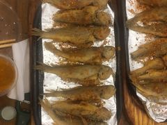 干炸黄花鱼-老东镇啤酒屋海鲜加工·蒸汽海鲜·海鲜烧烤(台东店)