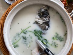 -天乐农家鱼头王(天目湖店)