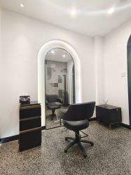 -SWANK SALON