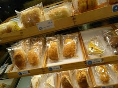 -蓝小轩蛋糕·面包(趣春店)