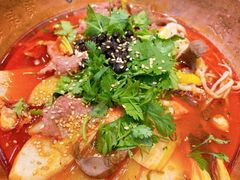 -成都你六姐·牛肉冒菜(上海环宇荟店)