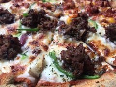 牛肉泡菜双拼披萨-宅恩特披萨(百汇城店)