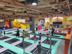 -反弹蹦床公园·运动乐园·团建·亲子派对(深圳观澜湖店)