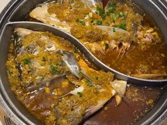 -阿瓦山寨·湘菜现炒·剁椒鱼头王(咸阳总店)