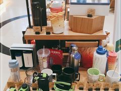 零售区-星巴克臻选(外滩中心店)