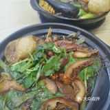 凤凰西街这家砂锅店猪蹄很好吃[呲牙]