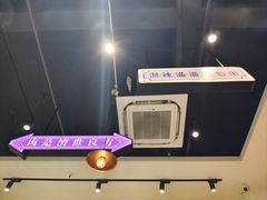 -何妹湿辣牛肉·粤式烧烤砂煲(桂雅路店)