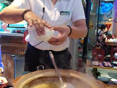 -捞围鲜·港式打边炉(海阳路店)