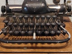 -陆汉斌打字机博物馆