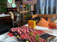 -牛员外鲜切牛肉火锅