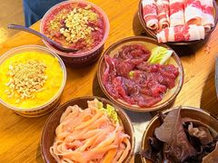 -黄潇洒老火锅(九眼桥宏济巷店)