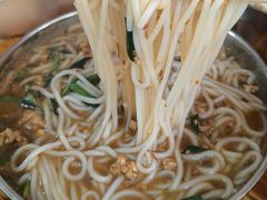-正宗杨记普洱酸醋米线(总店)