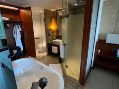 -三亚湾海居铂尔曼度假酒店