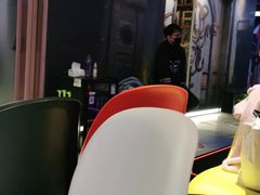 -VR+乐园·VR电竞·家庭亲子·密室逃脱·轰趴团建