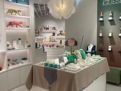 -LOL原创生活概念店(K11购物艺术中心店)