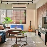 今日分享卧室到客厅的玻璃隔断让人眼前一亮！