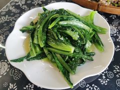 蒜蓉炒油麦菜-大姑母农庄