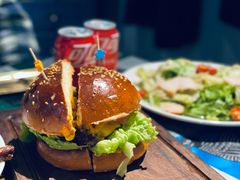 牛肉汉堡-大象厨房(重庆道店)