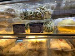 -白玉兰食品甜凤店(合生汇店)