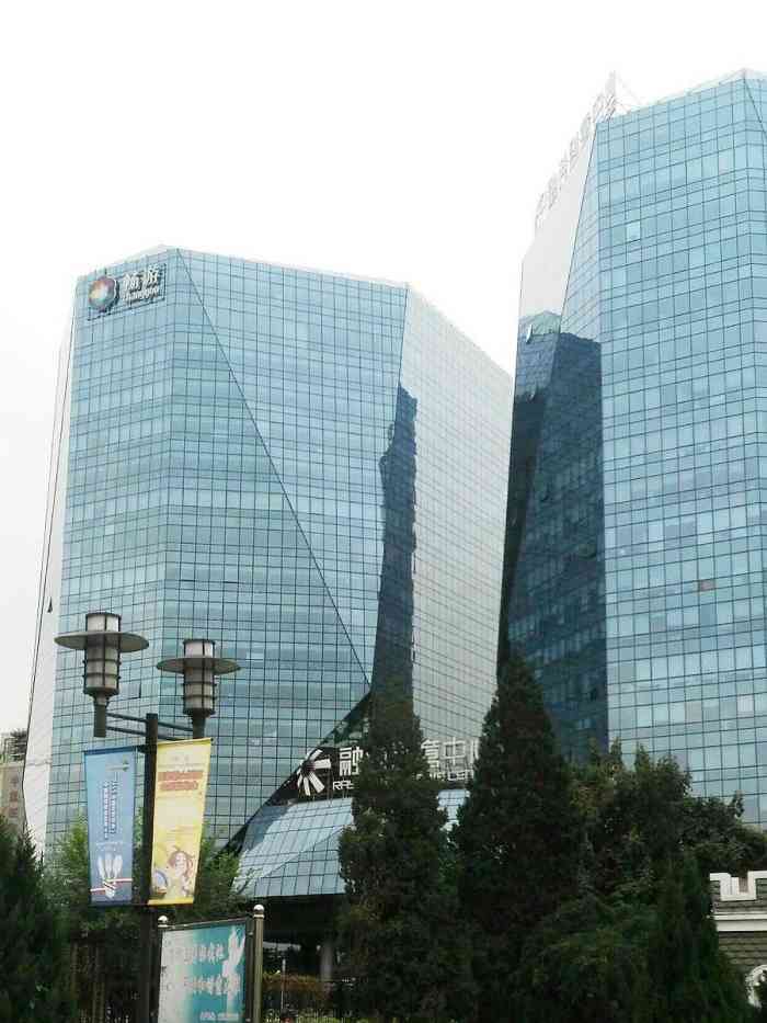 畅游大厦-"石景山八角这一片儿非常出名的大厦.畅游."-大众点评移动版