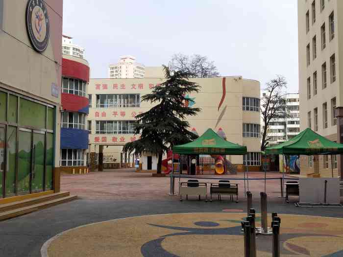 甘肃省保育院-"每次路过这里,都觉得这个幼儿园真的好好,.