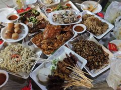 -东海岸人工湖美食村