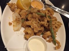 酥炸鱿鱼圈虾仁-WOLFGANG PUCK KITCHEN & BAR(迪士尼小镇店)
