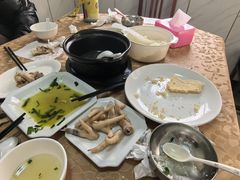 -山里人家土菜馆(茅山店)