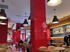 -城市大道红炉披萨烘焙坊