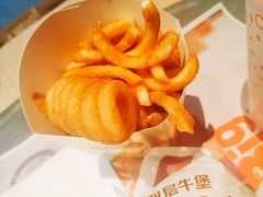 扭扭金条（扭扭薯条）-麦当劳(松江店)
